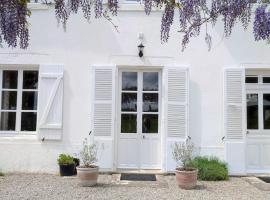 Château du Pommoy，位于Roussillon-en-Morvan的酒店