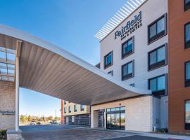 Fairfield Inn & Suites by Marriott Menifee，位于门尼菲的酒店