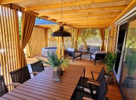 Mobile home Luka，位于克鲁塞沃的酒店