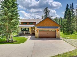 Family-Friendly Lead Cabin Near ATVandSnowmobiling，位于利德的酒店