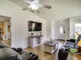 D'Iberville Getaway - Minutes From Biloxi Beach!