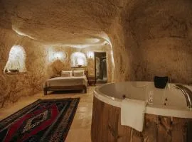 Lagania Cave Suites