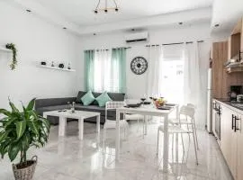 Modern & Stylish flat for friends & couples