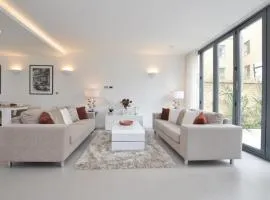 Luxury 4 bed home in Central London