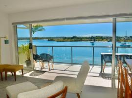 Noosa Shores apt 29-Noosa Heads-near Hastings St，位于努萨角的度假短租房