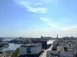 Vivez le panorama à 180 - PARKING - Proximité de la gare