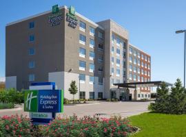 Holiday Inn Express & Suites - Beloit by IHG，位于伯洛伊特的酒店