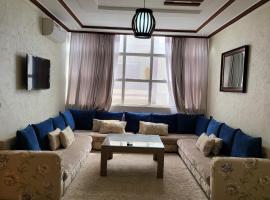 Résidence De Luxe AL Manzah，位于胡塞马胡塞马卡拉博尼塔附近的酒店