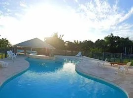 Maison F3 mitoyenne avec piscine partagée et jardin privatif - Résidence Plaiz'Anse