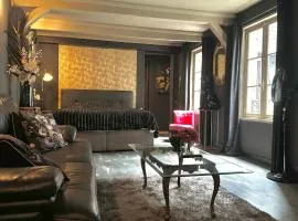 LA BLACK ROOM / Les suites romantiques à Honfleur centre historique