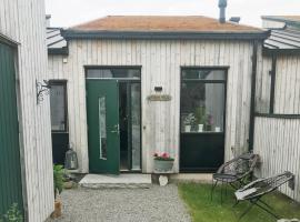 Modern holiday accommodation in Ekebyholm, Rimbo，位于Rimbo的酒店