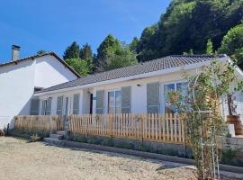 Gites Puy Mary et Puy Griou，位于Saint-Cernin的酒店