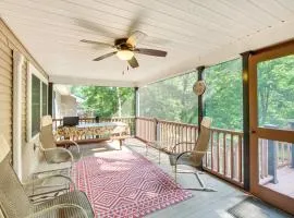 Quaint Elysburg Cottage: Walk to Knoebels Resort!