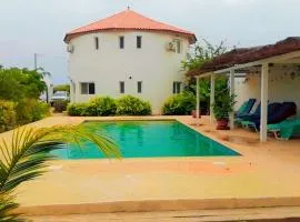 La case ronde avec Piscine -Ndayane