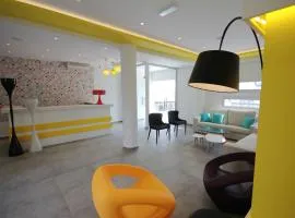 Sea CleoNapa Hotel