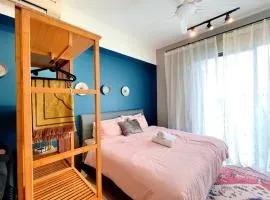 7 Pax Family Connecting Room D'Sara, Direct Link MRT Kampung Selamat, Near Sungai Buloh & Thomson Hospital