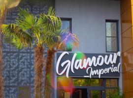 HOTEL GLAMOUR IMPERIAL，位于布泽乌的酒店