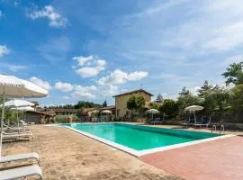 Farmhouse in Perugia with Swimming Pool