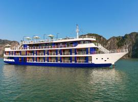 Halong Dragon Bay Cruise，位于下龙湾的船屋