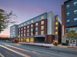 TownePlace Suites by Marriott Columbus North - OSU，位于哥伦布的酒店