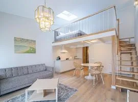 Modern Loft Apartment with free parking No 1