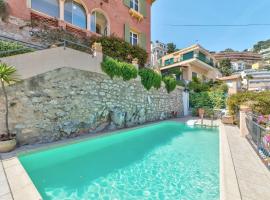 Villa Francesca Beautiful villa with sea view and swimming pool!，位于滨海自由城的别墅