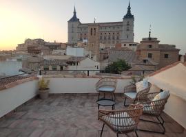 La Casa Toledana - patio y terraza con vistas，位于托莱多的酒店