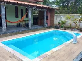 Casa com piscina em 6 min a pé da praia de Jaconé