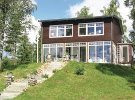 Nice Home In Malmbck With 3 Bedrooms And Wifi，位于Malmbäck的别墅