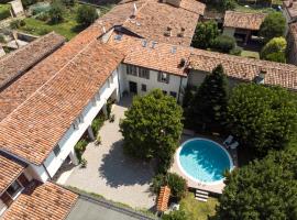 Corte Martinola bed&breakfast in Franciacorta，位于Ome的住宿加早餐旅馆