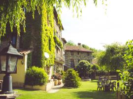 卡萨艾特艾克萨尔德乡村民宿，位于坎普罗东的酒店