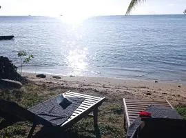 RAIATEA - The BEACH HOUSE - plage sur le lagon !