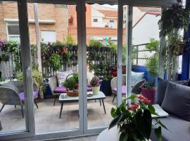 Loft con jardin，位于马德里的酒店