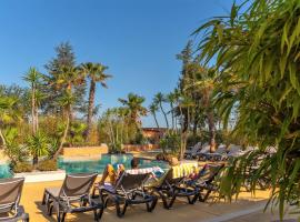 魔松树露营酒店，位于滨海阿热莱斯的豪华帐篷营地