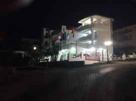 路易加尼住宿加早餐酒店，位于阿夸佩萨的酒店