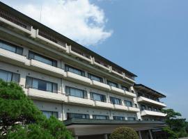 光云阁日式旅馆，位于二本松东北野生动物园附近的酒店