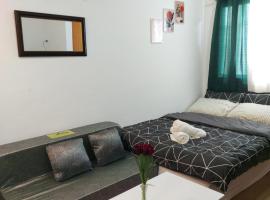 Fully Furnished Staycation - Neflix, Pool,Can cook near Mactan Airport，位于Maribago的酒店