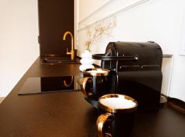 Apartament Home Mi，位于尼萨的酒店