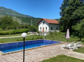 Frutak Villa Resort，位于Bogićevići的酒店