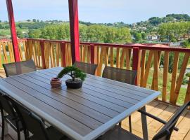 Chalet avec piscine, climatisation & vue de 2 à 6 personnes - Hasparren - Pays Basque - Chalet Ibaia，位于阿斯帕朗的酒店