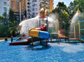 Water Themepark Resort Melaka Free WiFi Suites，位于马六甲的带按摩浴缸的酒店