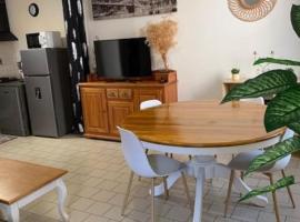 La Vallée Claire，位于勒布朗的酒店
