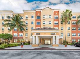 Extended Stay America Premier Suites - Miami - Airport - Doral - 25th Street，位于迈阿密多拉尔的酒店