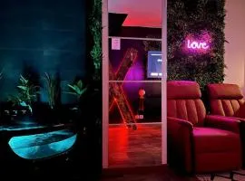 Red love-room / Balnéo & plus !