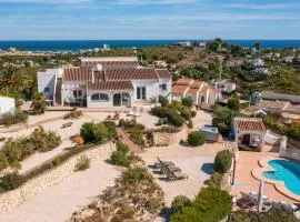 Villa Ayora
