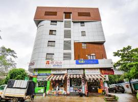 FabHotel The Address，位于纳西克纳西克路火车站附近的酒店