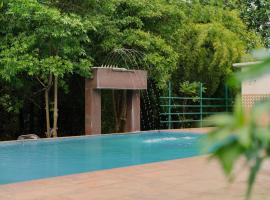 Cheetal Resort-Best Jungle Resort，位于Sohāgpur的度假村