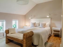 Slottsparken Motel，位于胡斯克瓦纳的酒店