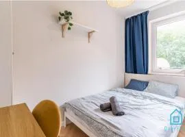 Bunny Room - Cozy and peaceful place, 12 minutes from Gdańsk Old Town & Seaside
