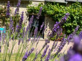 L'Hôtié de Brocéliande à Paimpont, au coeur des sites naturels et légendaires，位于潘蓬的酒店